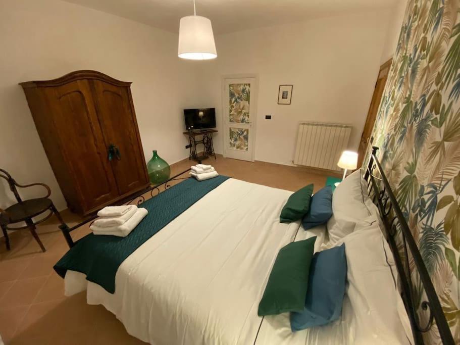 Casa Vacanze Fonte Del Menotre Фолиньо Екстериор снимка
