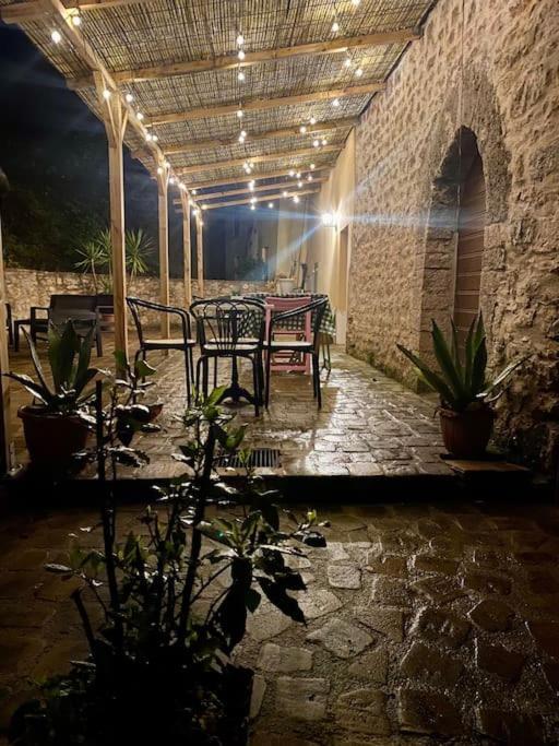 Casa Vacanze Fonte Del Menotre Фолиньо Екстериор снимка